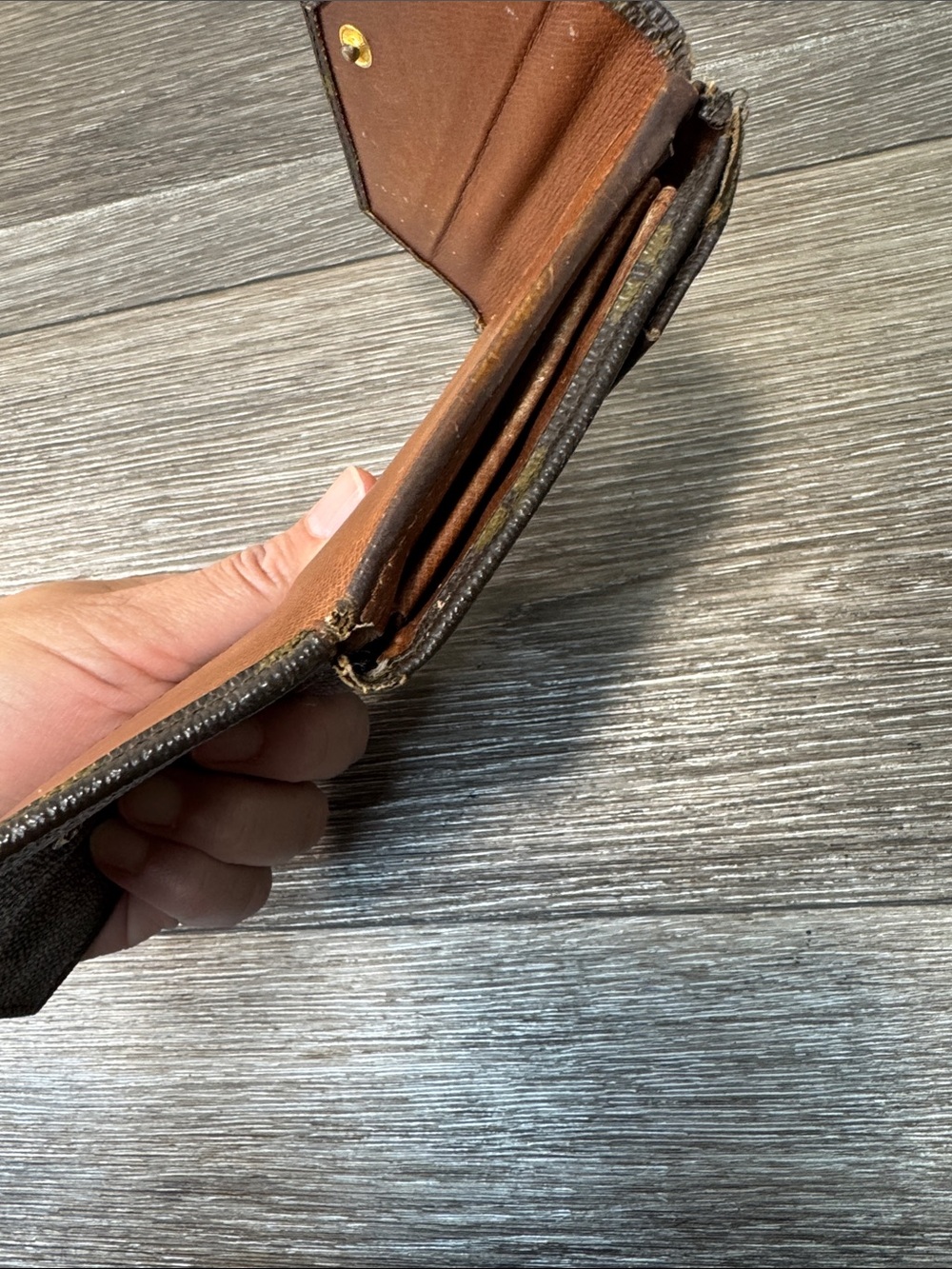 Vintage 80s Louis Vuitton Monogram Envelope Wallet in Brown - Picture 7 of 9